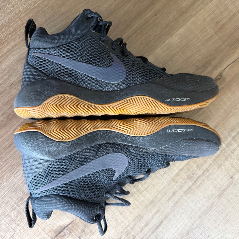 Nike Zoom Rev 2017 Mens Basketball Shoes Black Gum 852422-010 Size 8.5